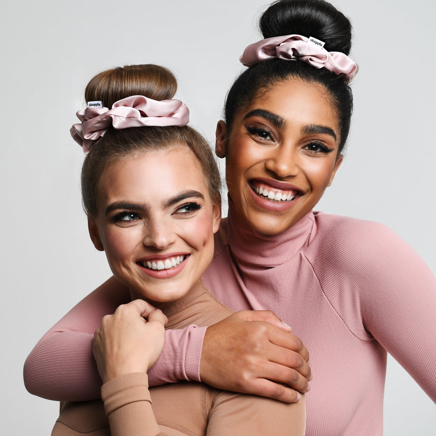 SilkNest™ - Heatless Curl Set